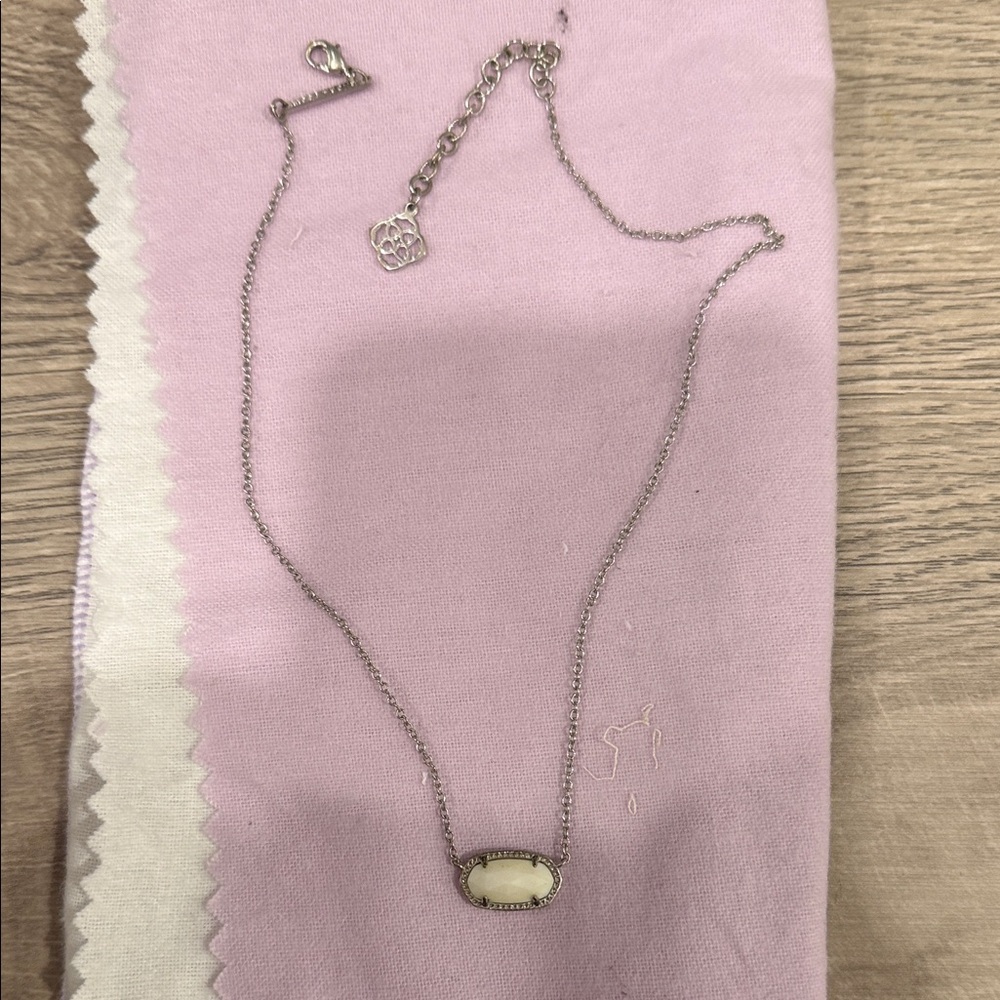 Kendra Scott Silver Necklace with Cream Pendant